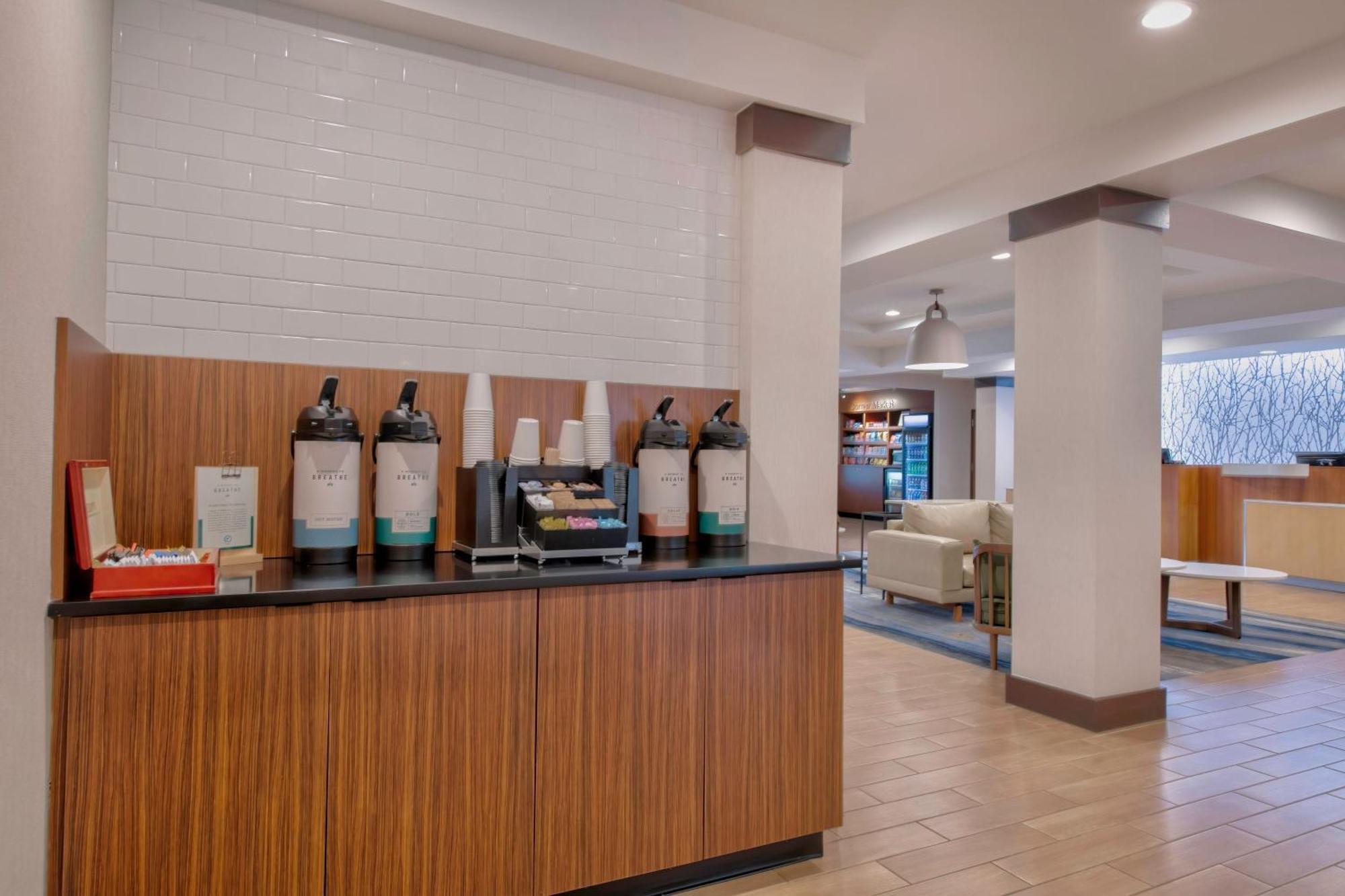 Fairfield Inn & Suites By Marriott Greenwood Extérieur photo