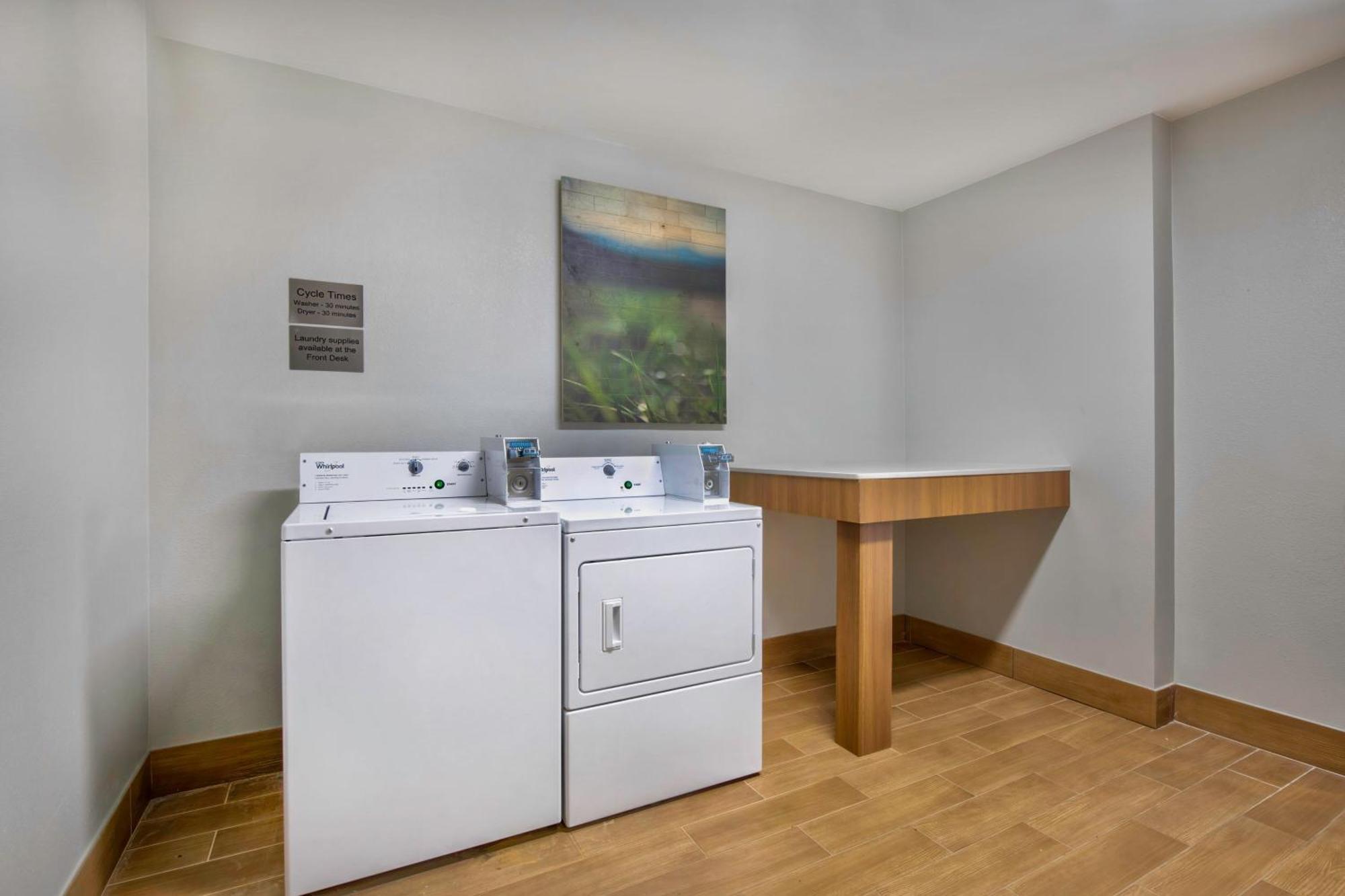 Fairfield Inn & Suites By Marriott Greenwood Extérieur photo