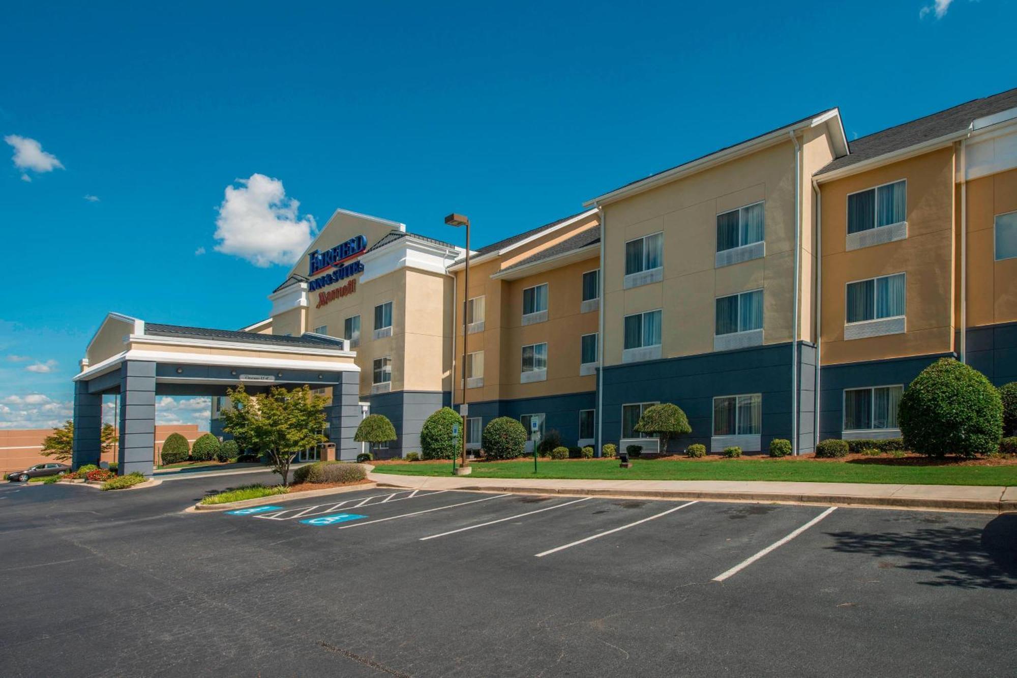 Fairfield Inn & Suites By Marriott Greenwood Extérieur photo